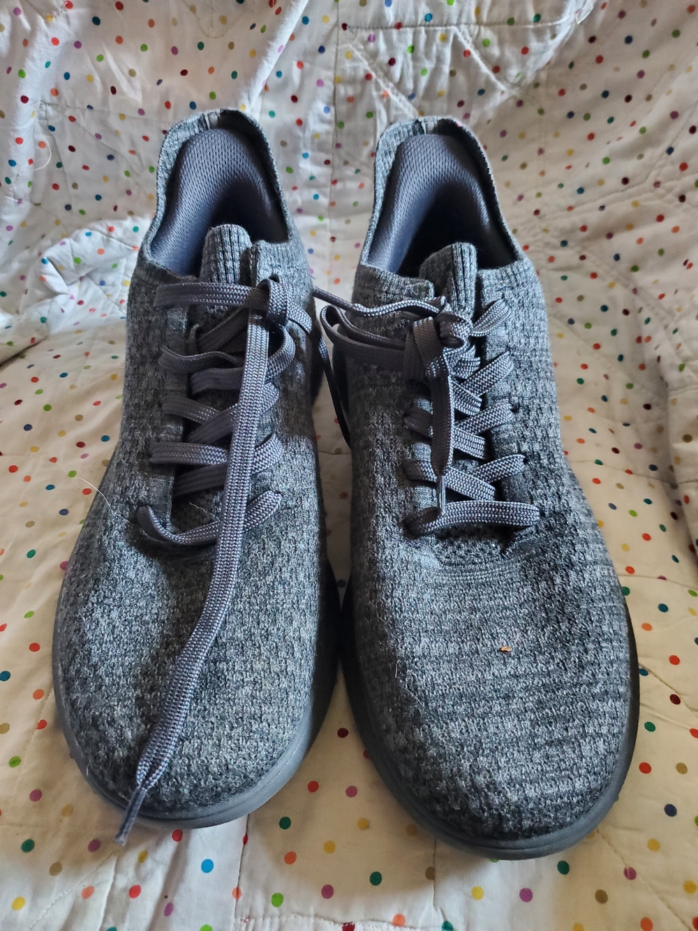 Vivaia Knit Gray Sneakers Size 11.5 Men's.